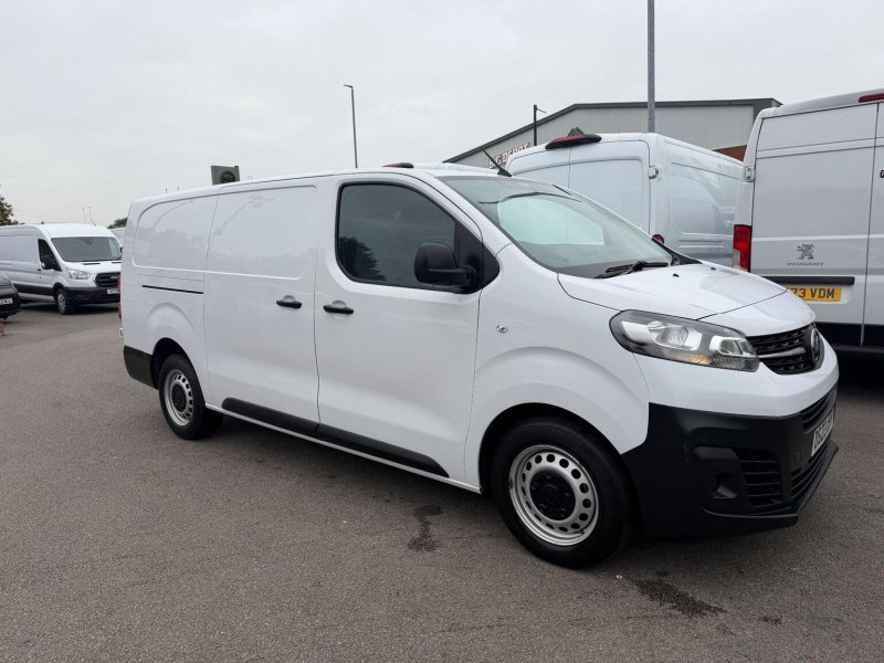 VAUXHALL VIVARO